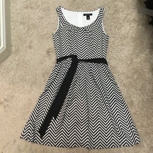 WHBM Black & White Chevron Dress